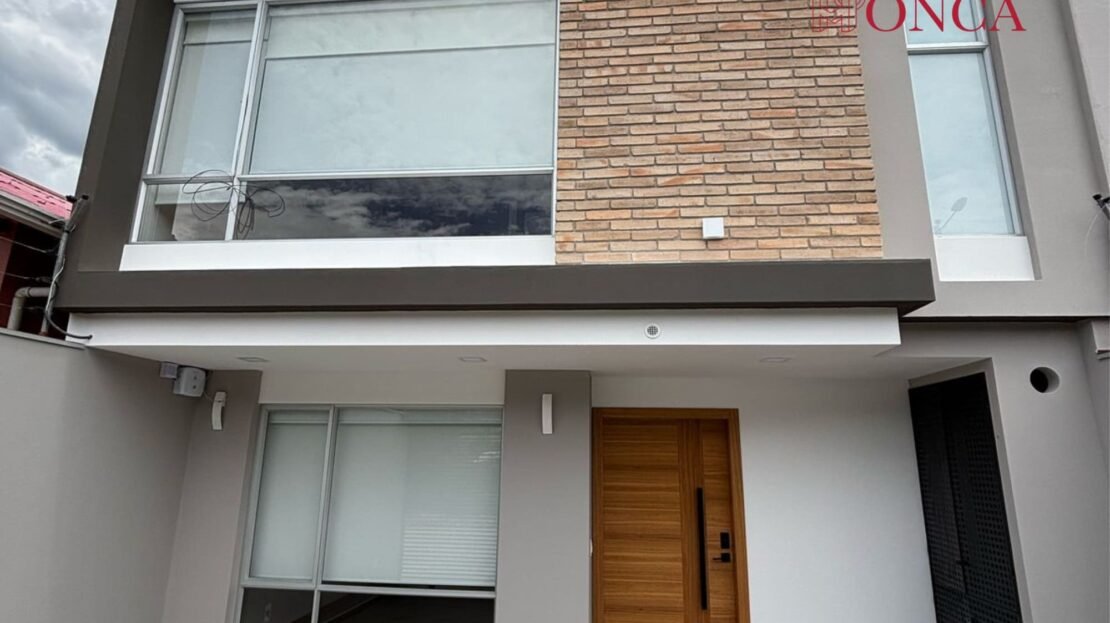 #Casas en venta cuenca